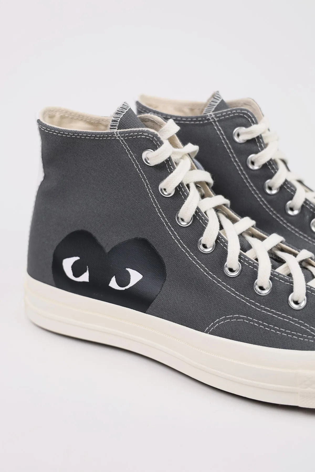 CdG PLAY x Converse Chuck Taylor Hi - Grey