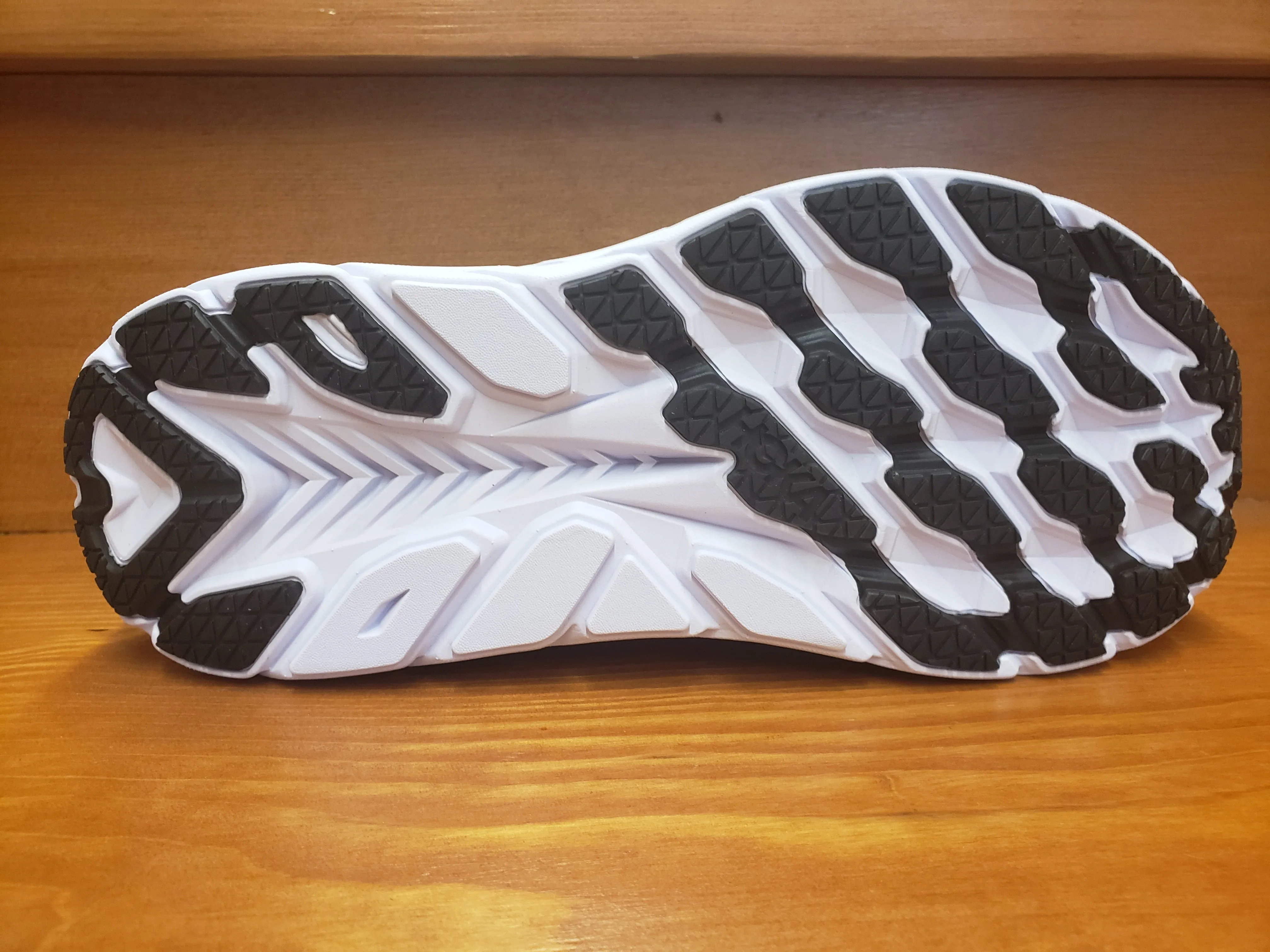 Hoka Clifton 8 Black/White 1119394 BWHT & 1121375 BWHT