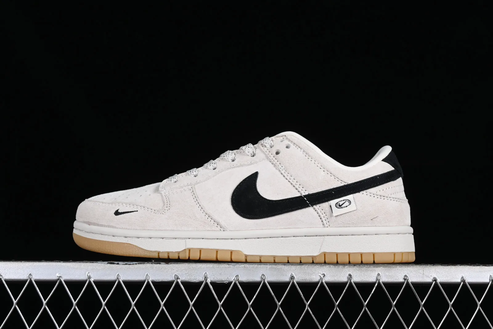 Nike SB Dunk Low Grey Black Gum DD1391-137