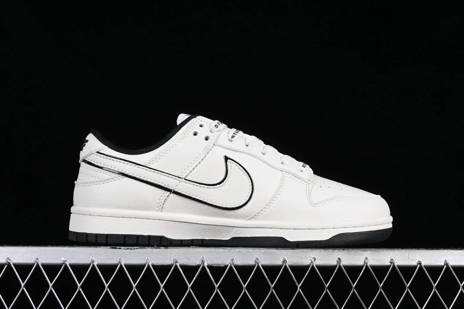 Nike SB Dunk Low Stussy White Black JH5812-910