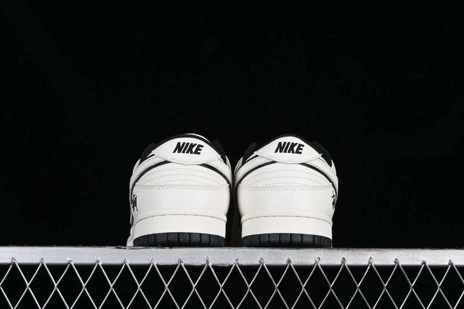 Nike SB Dunk Low Stussy White Black JH5812-910