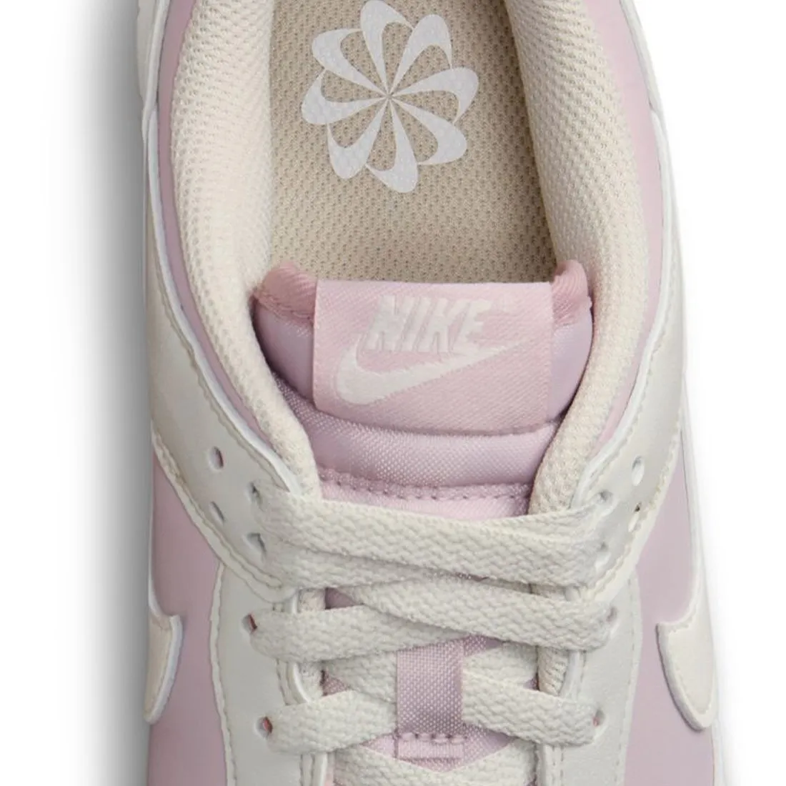 Nike Women Dunk Low (light bone / sail-platinum violet)