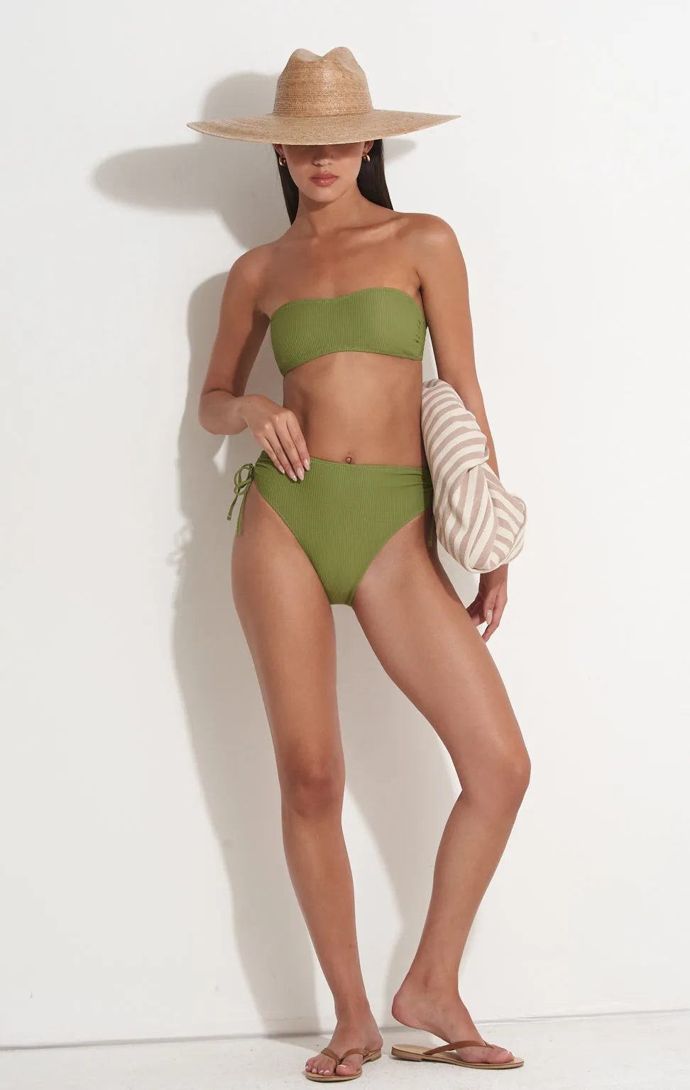 PILPEL BANDEAU BIKINI TOP IN GREEN TEXTURE