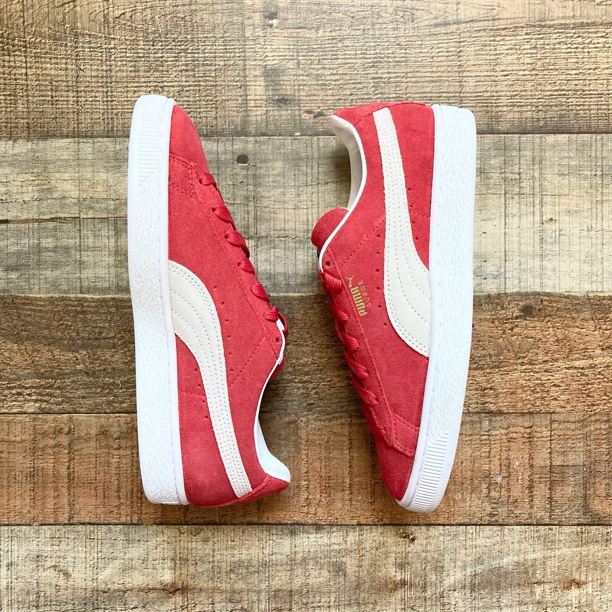 Puma Suede Classic XXI Red Sneakers- Size 6 (LIKE NEW)