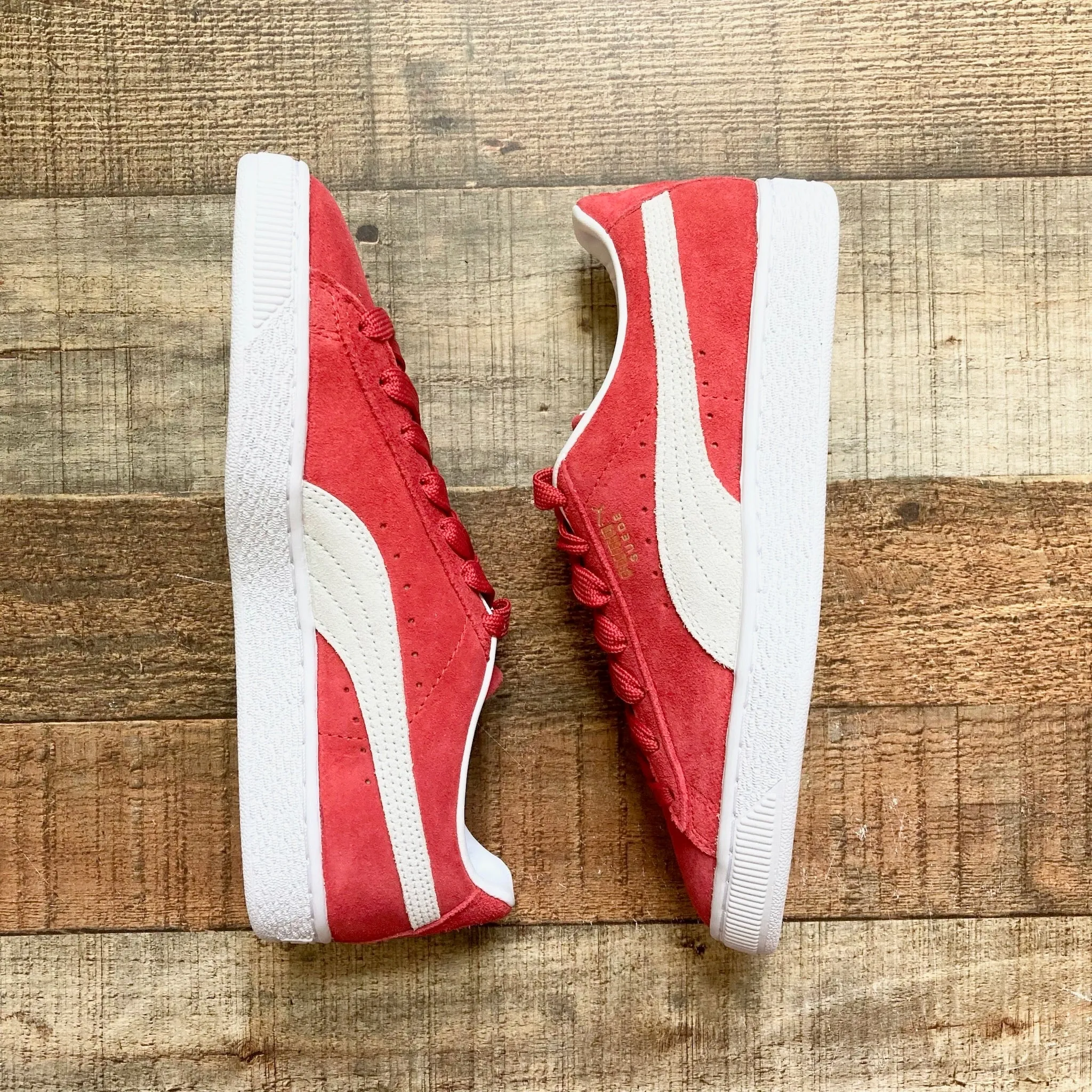 Puma Suede Classic XXI Red Sneakers- Size 6 (LIKE NEW)