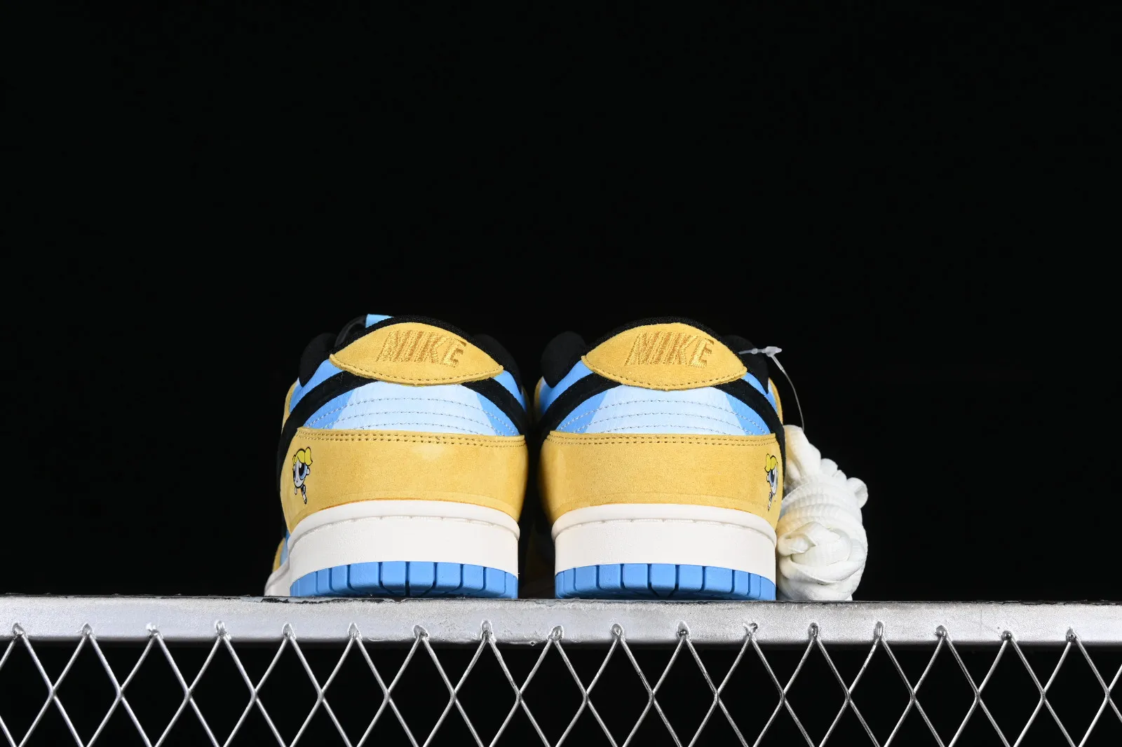 The Powerpuff Girls x Nike SB Dunk Low Blue Green Black GP5532-061