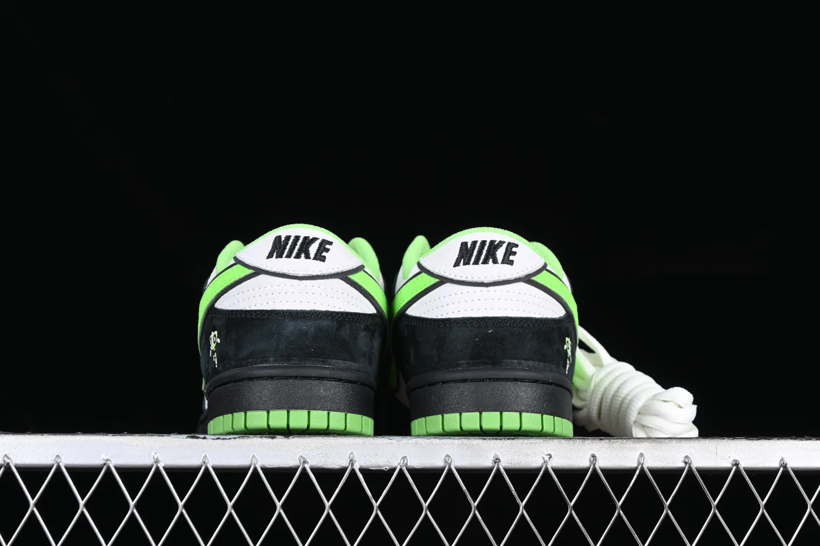 The Powerpuff Girls x Nike SB Dunk Low Green Yellow Black White GP5532-063